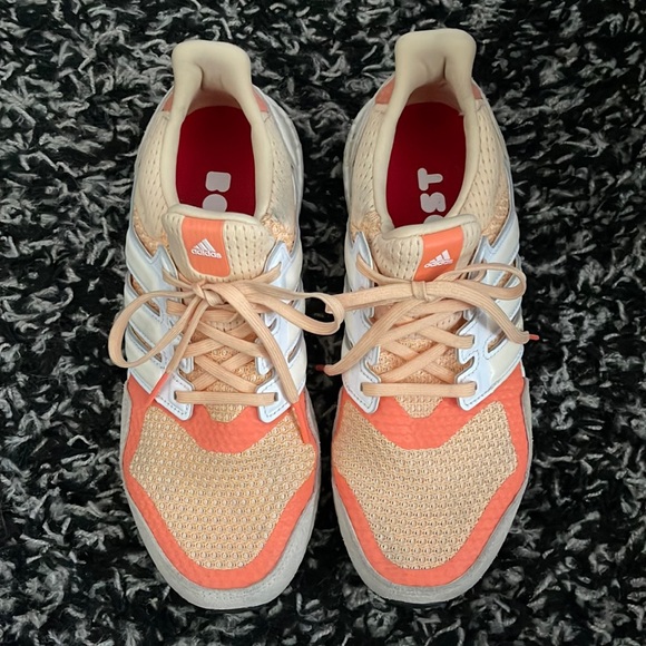 ADIDAS ULTRA BOOST - Picture 4 of 14